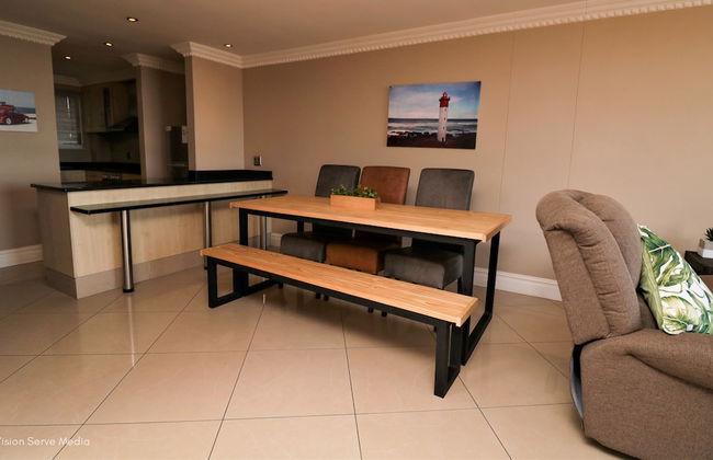 1 Bedroom Luxury Apartment - Photo 10