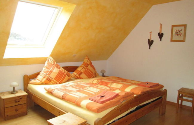 Pleasant Holiday Home With Balcony - Foto 2