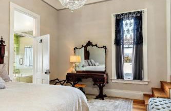 Barclay Klum House by WanderLodges - Foto 8