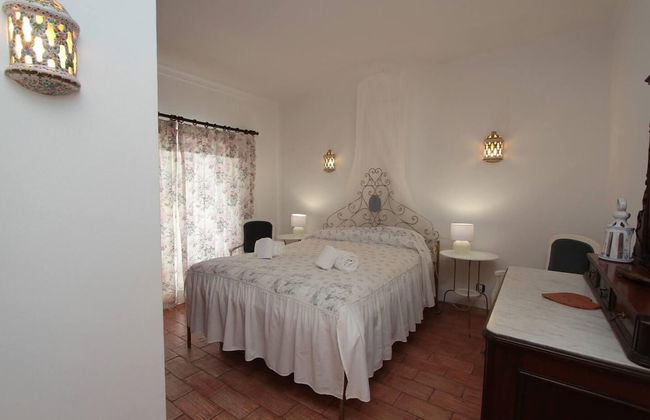 Beautiful Villa in Praia da Salema max 6 People - Foto 4