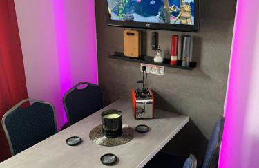 Best-Preis -Gold Suite- mit Netflix, Self-Check-In, eBike Ladestation, Fahrradraum, WLAN, Netflix und Massagesessel - direkt am Elberadweg im Herzen von Wittenberge - Foto 27