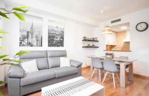 EnjoyGranada EMIR 3B y Parking - Photo 1