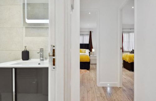 Entire modern 2 Bedroom 2 bathroom Flat in Pinner - Foto 4