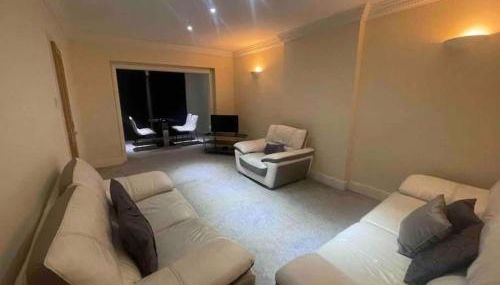 Charming House with Garden - Sleeps 6 & Parking - Foto 3