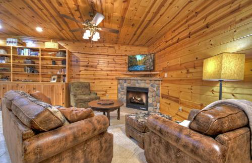 A Little Bit of Heaven Swim in the creek soak in the hot tub and relax in comfort - Foto 19