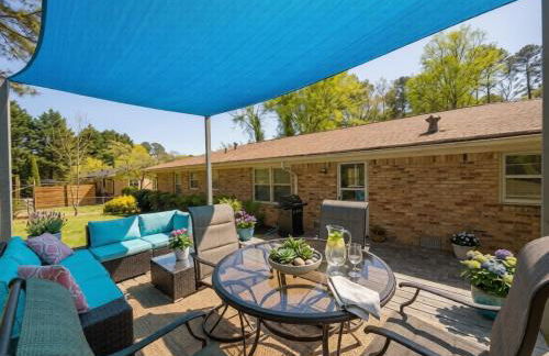 In-Shower Sauna, Fenced Yard w Deck & BBQ Near ATL - Foto 48