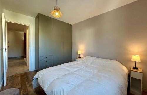 Altitude Élégante - Centre Ville - WIFI - Balcon - Foto 15