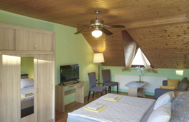 Tolena Heviz Apartments - Foto 9