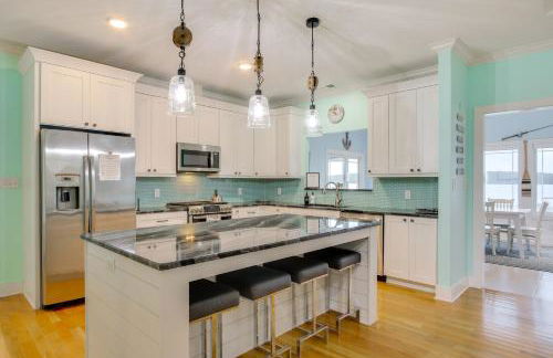 Lakefront Home with Hot Tub and Dock in Cross Hill! - Foto 8