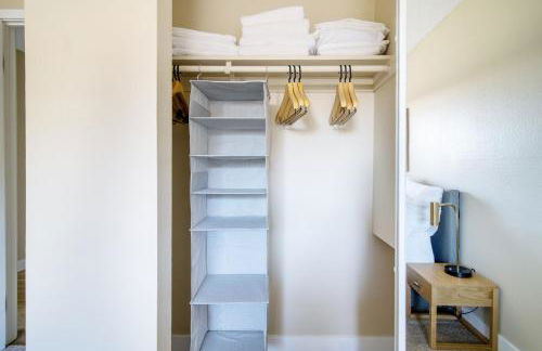 Foster City 2BR w Gym Pool WD nr highways SFO-567 - Foto 17