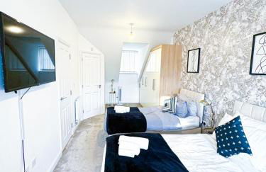 City Centre house for Family, Group & Contractor Stay - Sleeps Upto 9 Guests with Free Parking - Foto 50