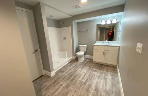 Private 4 Bedroom Home with a hot tub - Foto 2