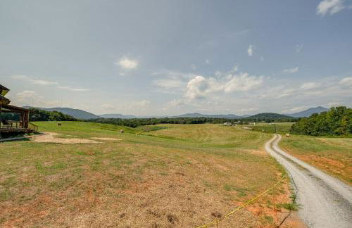 Bedford Cabin with Porch, 5 Mi to Historic District! - Foto 25