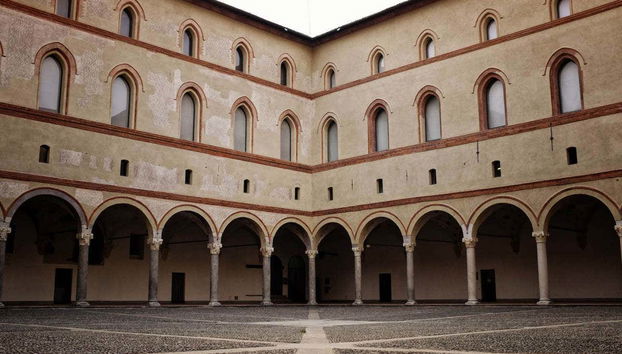 Guided Tour of Castello Sforzesco - Foto 4