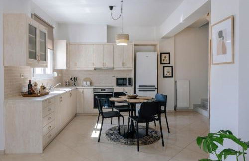 La Hacienda cozy home - Photo 7