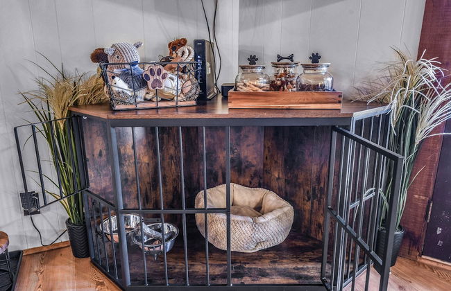 Cliff Haven 1 Bedroom Cabin by RedAwning - Photo 22