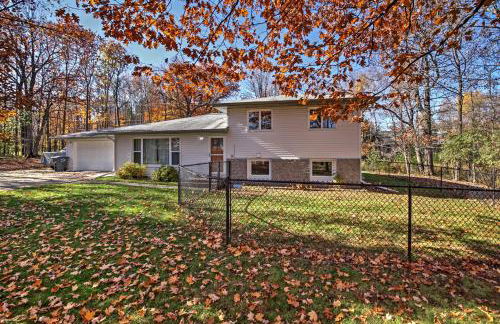 Quaint Duluth Hideaway with Private Fenced-In Yard! - Foto 1