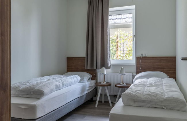 Holiday Home in Sneek With Waterfront Jetty - Foto 5