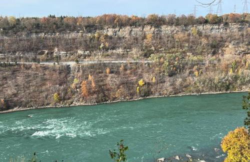 Home away on Lake Ontario - Foto 27