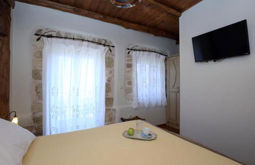 Matzanas House - Photo 16