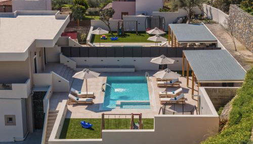 Elysian Villa 2 - With Private Pool - Foto 4, sunbed