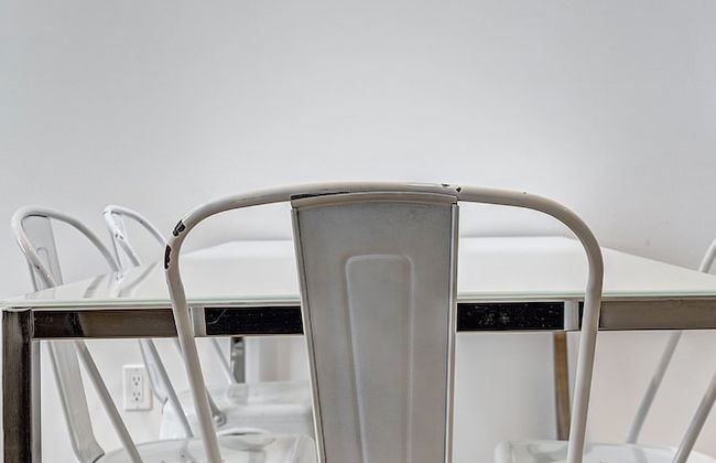 Destination Stays Little Burgundy DT MTL - Foto 17