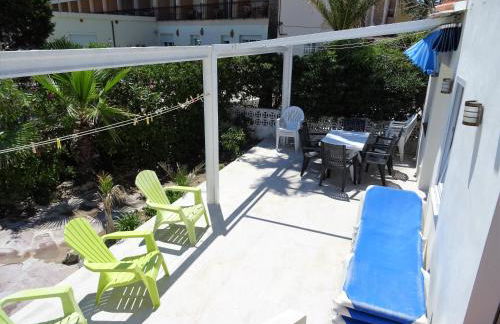 Villa at seafront with private garden-655 - Foto 21
