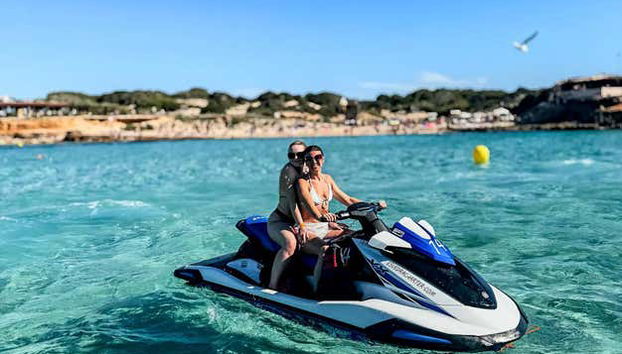 Tour en moto de agua por San Antonio - Foto 5, ¡La actividad más divertida en pareja!