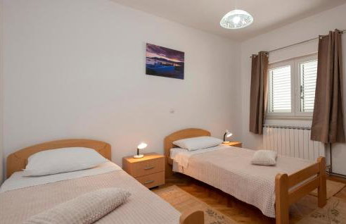 Four-Bedroom Holiday Home In Veliki Prolog - Foto 28