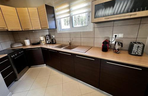 Modern Apartment Near Athens Airport, Beach & Metropolitan Expo - Foto 32