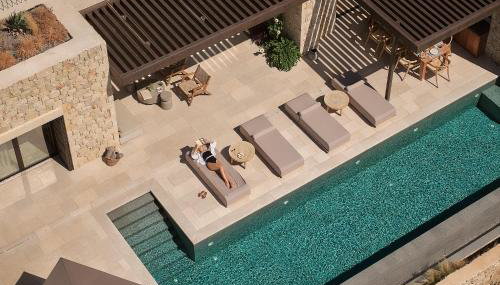 Mantri Villa, a Celestial Retreat with Endless Blue, By ThinkVilla - Foto 2, sunbed