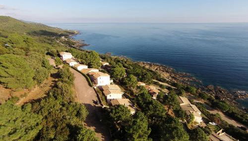 Duplex vue mer EXCEPTIONNELLE en Corse du sud proche plage - le 180Corse - Foto 3