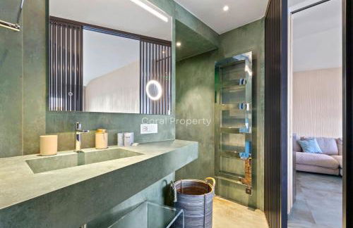 Luxury Seafront Apartment - Beach Access - Parking & WiFi - by Coral Property - Foto 40