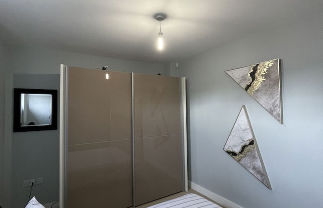 Luxurious Private One Bedroom Apartment - Foto 26