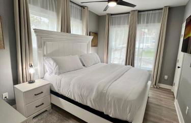 Calm 4BR-3BA 10 min DT Airport by LSP Homes - Foto 17