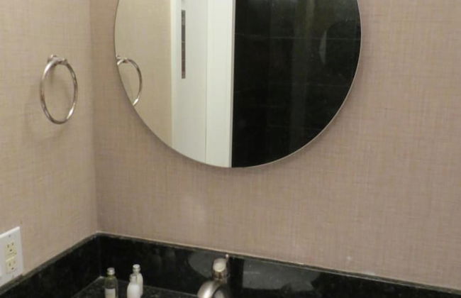 7 Springs Inn & Suites - Photo 31