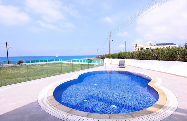 Phaedrus Living Beachfront Villa Mare - Foto 19