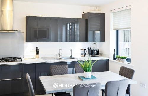 Modern Beautiful 5 bed -Sleeps 13 - Free Parking - Foto 42