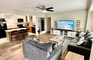 Siesta Beach Getaway - Minutes to Beach, Shops, Dining - Foto 1