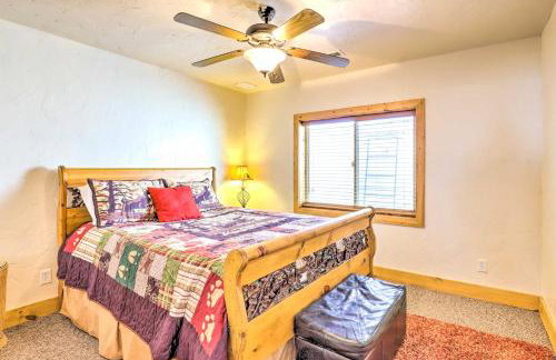 Rustic Sterling Cabin Walk to Palisade Lake! - Foto 28