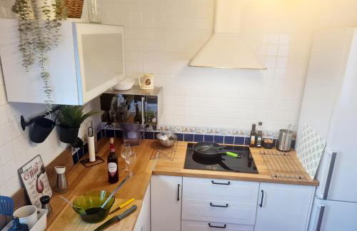 La Casa Junto al Sendero del Río & chimenea y leña incluida - Foto 29