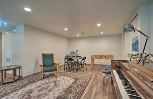 Lake House with Hot Tub - 1 Mi to Surf n Slide - Foto 34