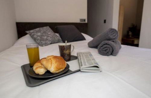 Elegante Apartamento para 5 en el centro de Cáceres con wifi - Foto 14