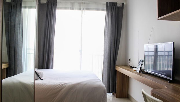 Minimalist and New Furnished Studio Apartment at Springwood Residence - Foto 2, Habitación