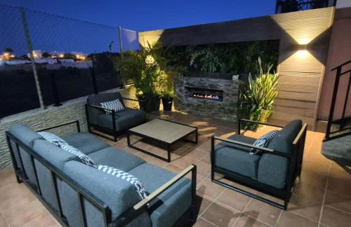 3 BDR House near La Zenia PRIVATE lounge terraces, fire places, BBQ, kitchen, parking - Foto 3