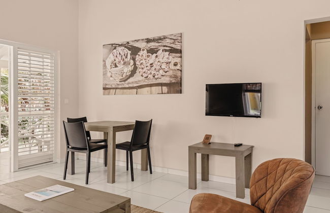 Bon Bini Seaside Resort - Photo 19