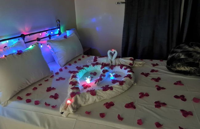 4 Bed House Sleeps 8 - Garden and Pets Welcome - Photo 2