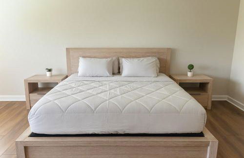 Lakefront Home for Families and Groups - Private Pool, BBQ, Paddle, Fishing - Foto 19