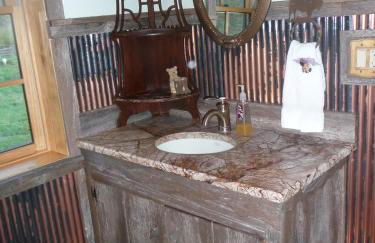 Schoolhouse Cabin - Foto 19