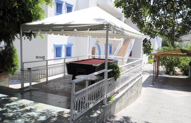 Amazones Villas Apartments - Photo 23